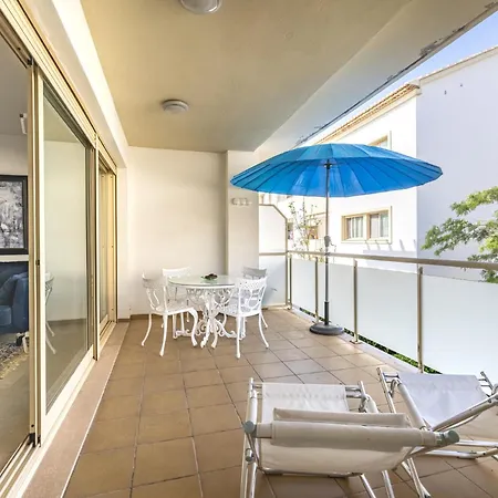 Apartment En *